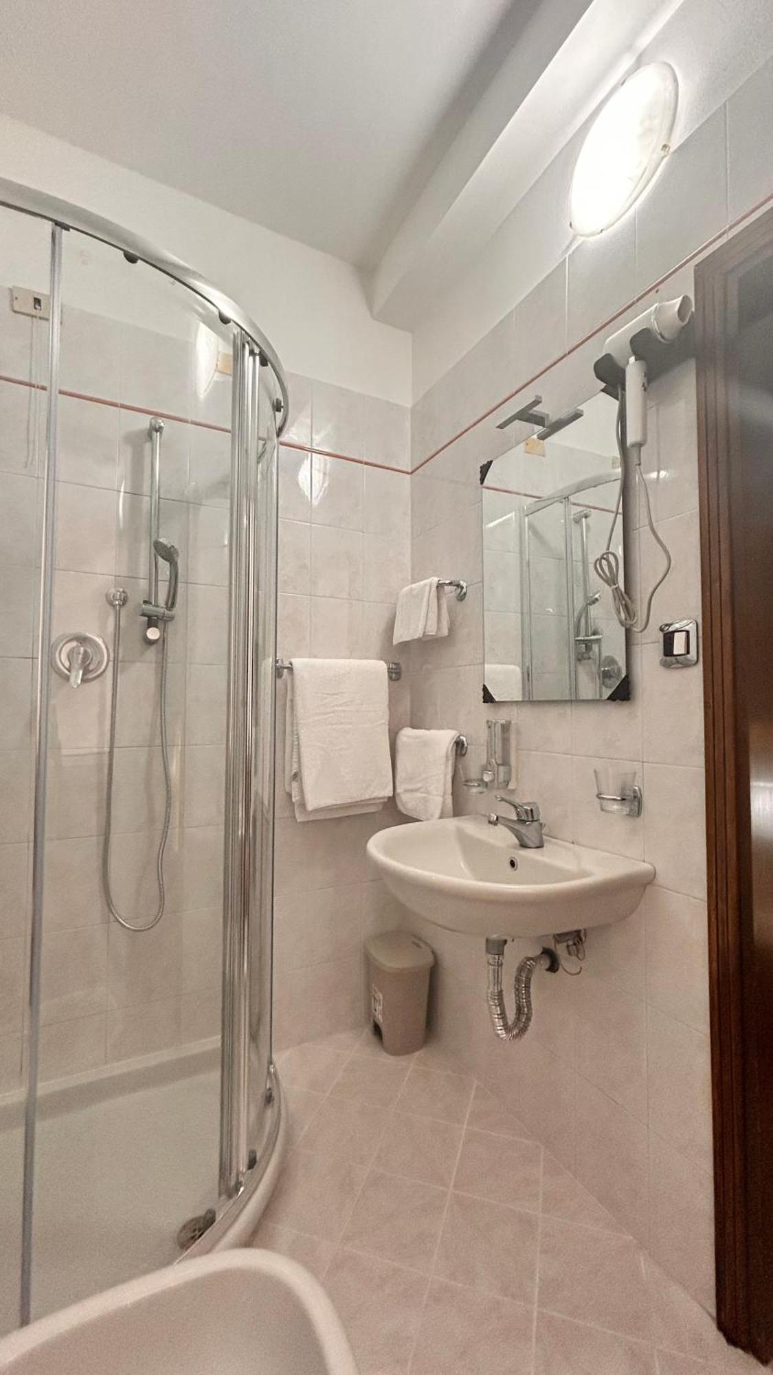 Hotel Tito 2 ميستر المظهر الخارجي الصورة