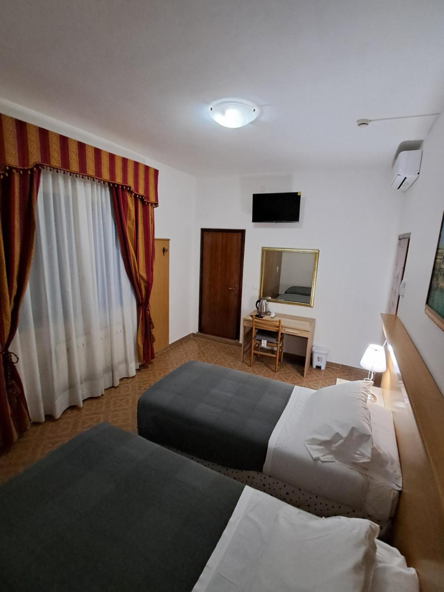 Hotel Tito 2 ميستر المظهر الخارجي الصورة