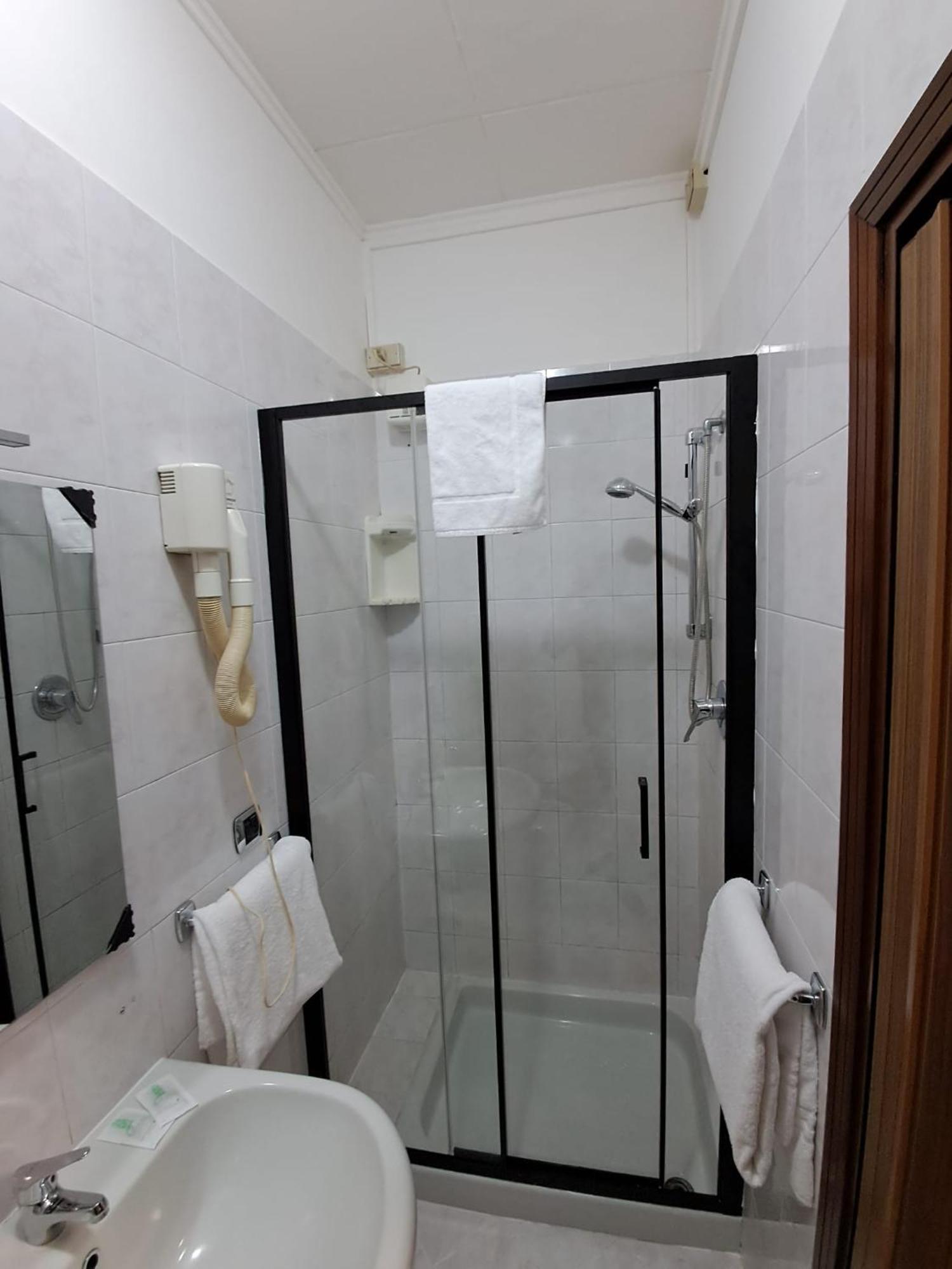 Hotel Tito 2 ميستر المظهر الخارجي الصورة